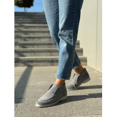 Высокие замшевые лоферы в светло-сером цвете – современный комфорт и утонченный стиль (арт. 156-4).